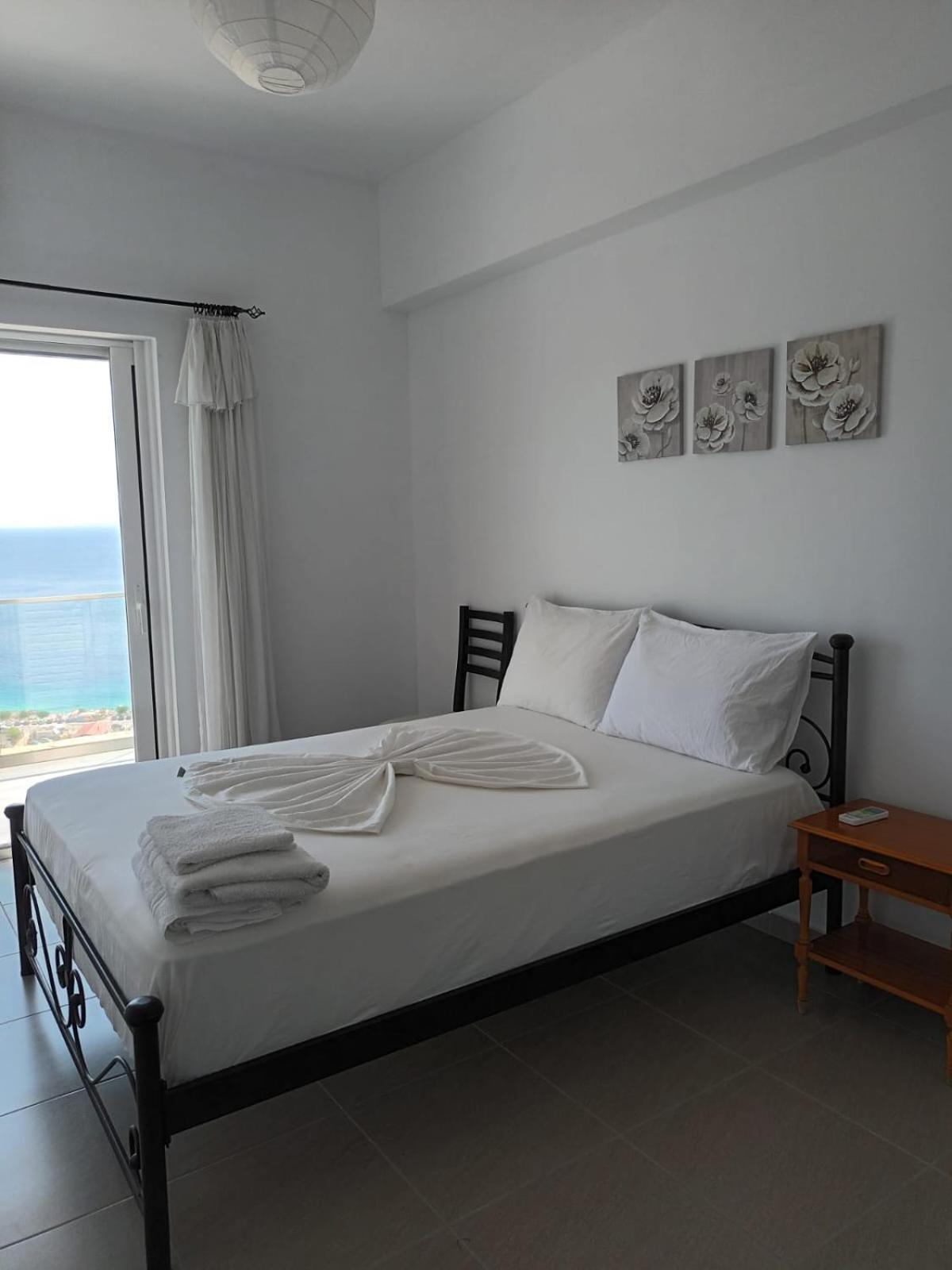 Paradise View Himare Bagian luar foto