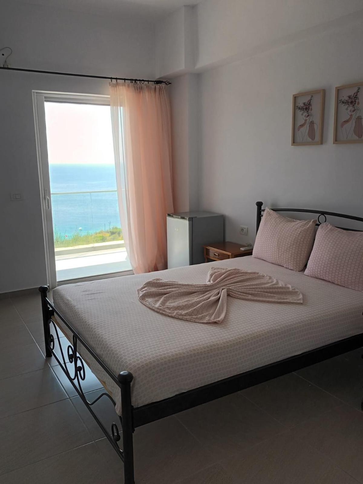 Paradise View Himare Bagian luar foto